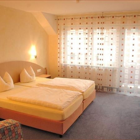 Gasthaus Gruner Baum Hotel Werbach Exterior photo